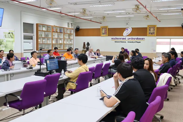 Photo 10: Special Talk: Enhancing Math & Science Capabilities in the AI Era at UP