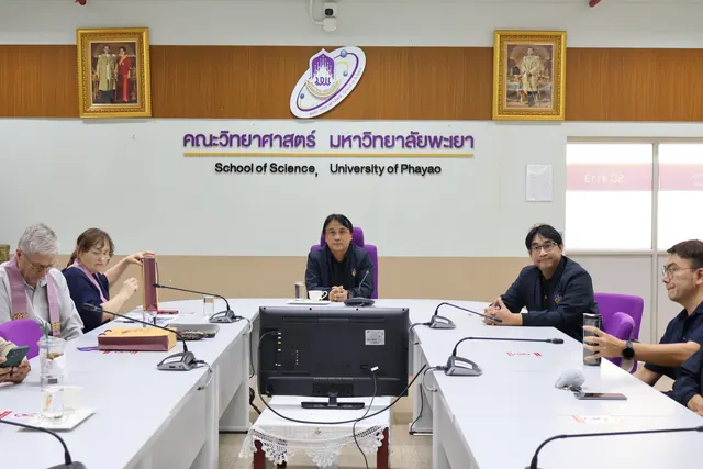 Photo 5: Special Talk: Enhancing Math & Science Capabilities in the AI Era at UP